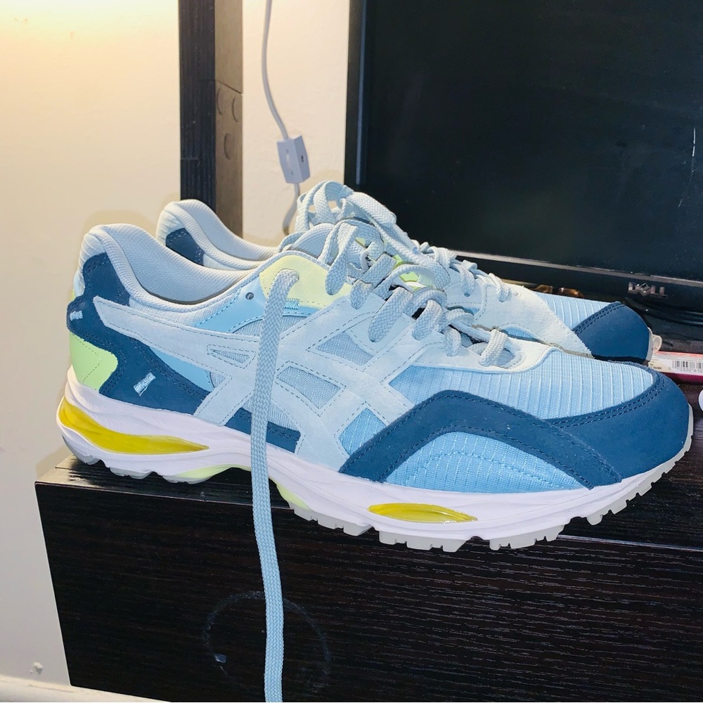 Asics Gel-MC Plus Sneakers - Smoke Blue and Lichen Rock Sz 12